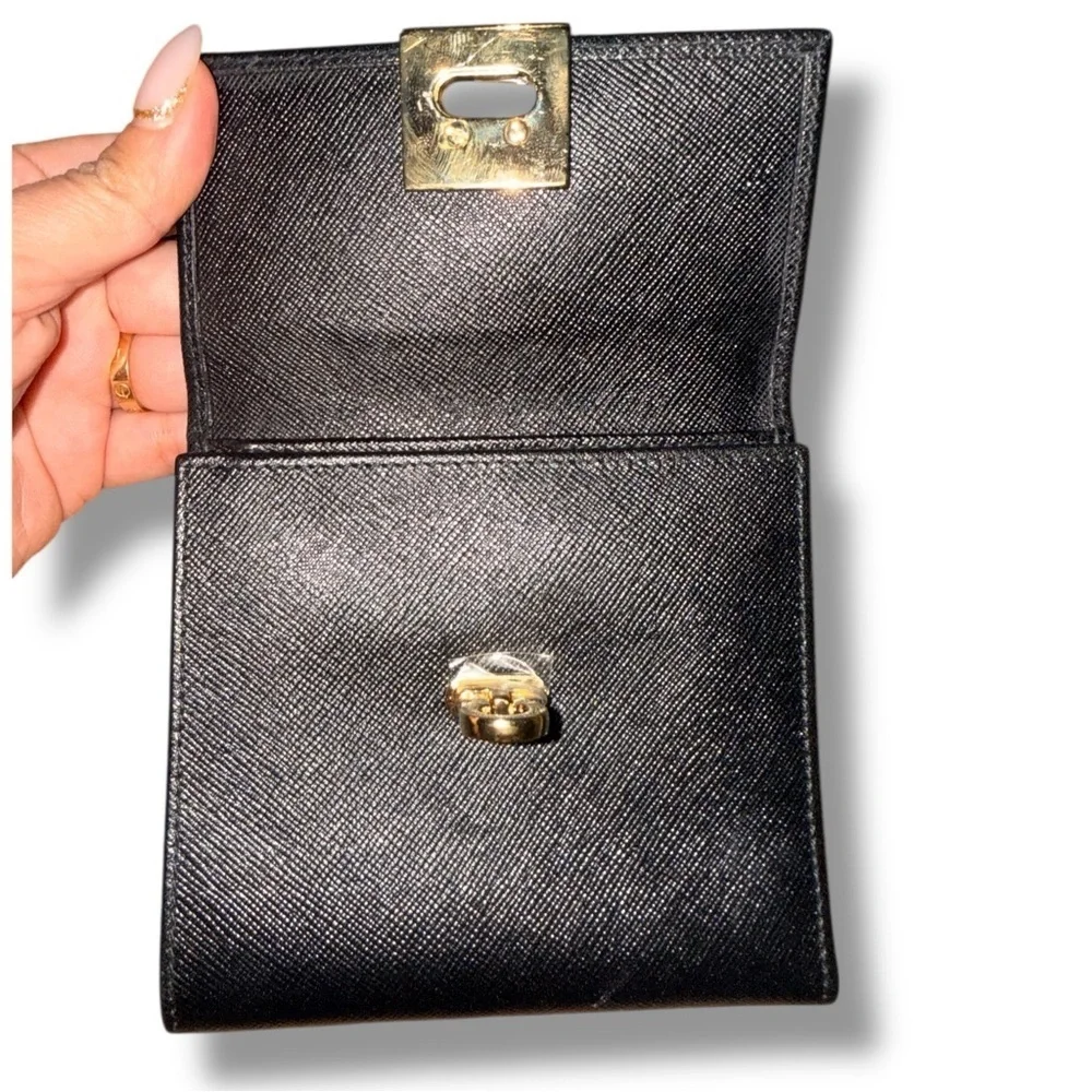 Salvatore Ferragamo Gancini Leather Wallet – New Condition
